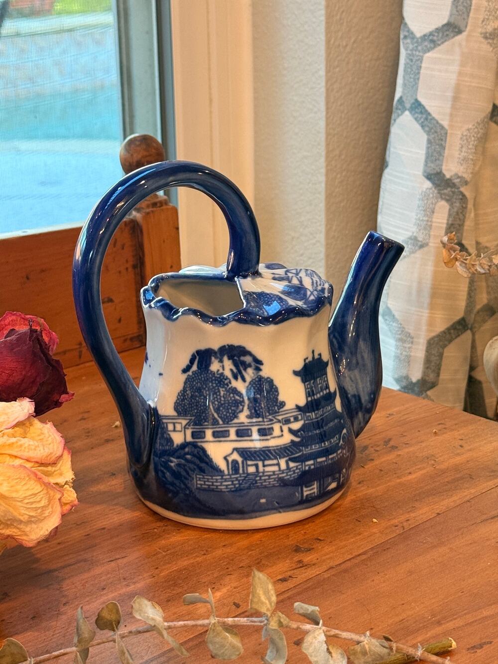 Vtg Victoria Ironstone Teapot Watering Can Shaped Blue and White Chinoiserie